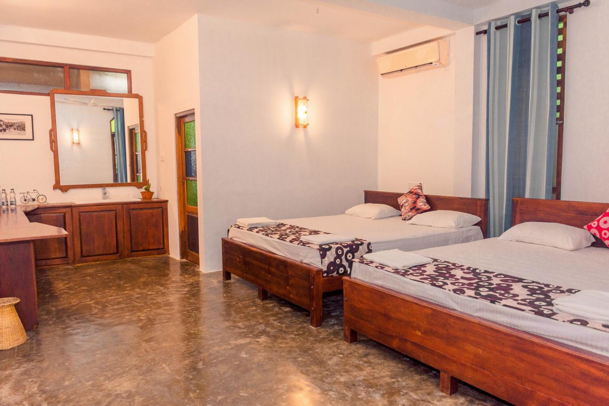Harmony Beach Resort Tangalle Bagian luar foto