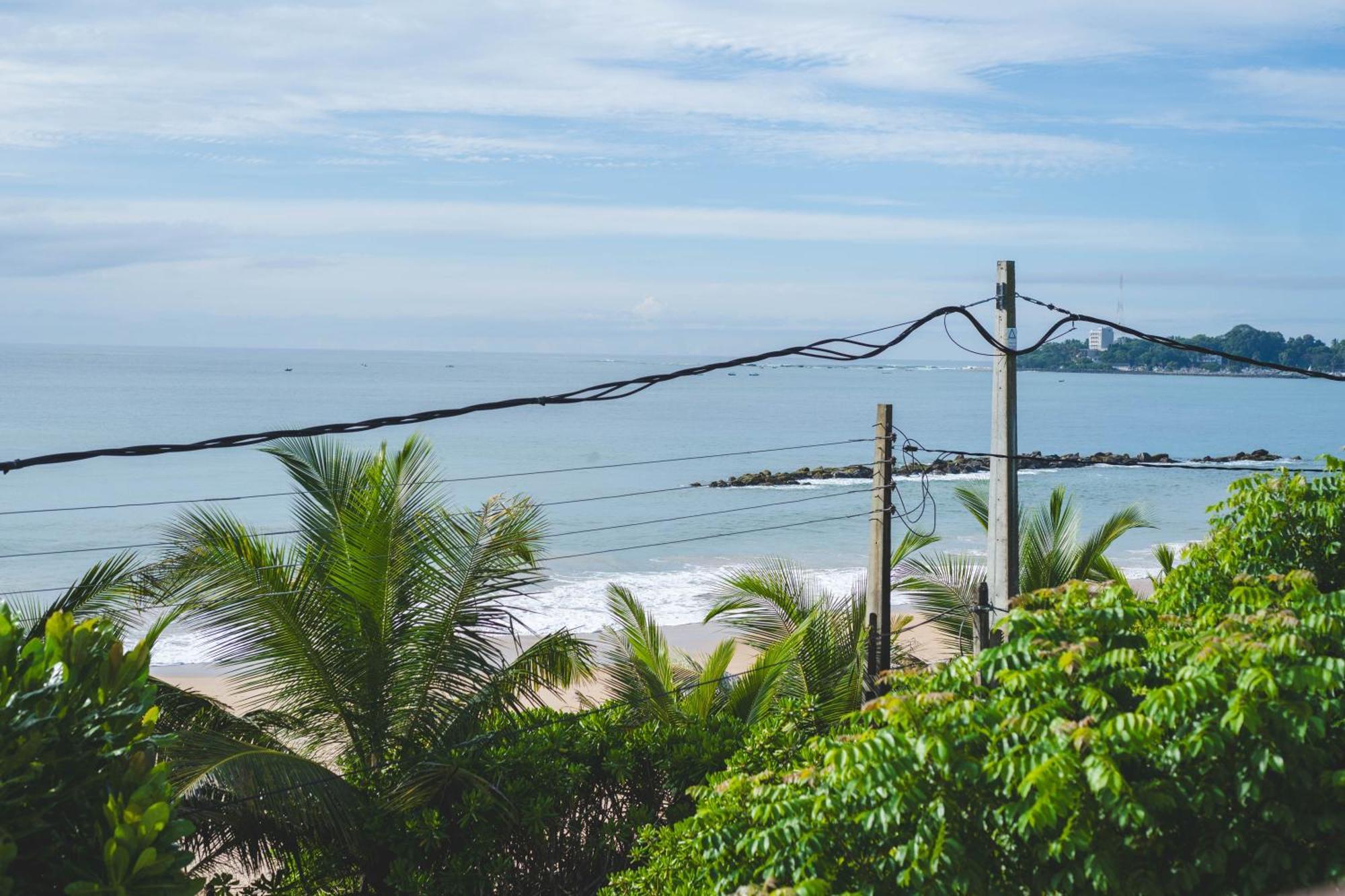 Harmony Beach Resort Tangalle Bagian luar foto