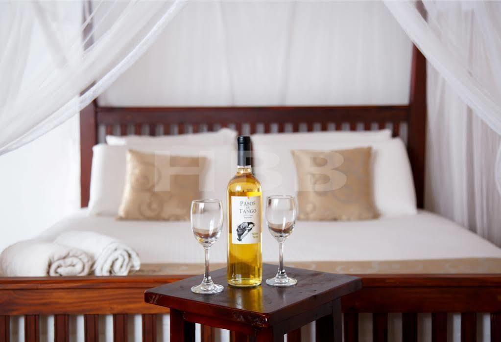 Harmony Beach Resort Tangalle Bagian luar foto